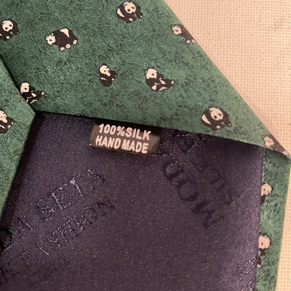 Giorgio Armani Cravatte Panda Bear Necktie - Picture 1 of 4